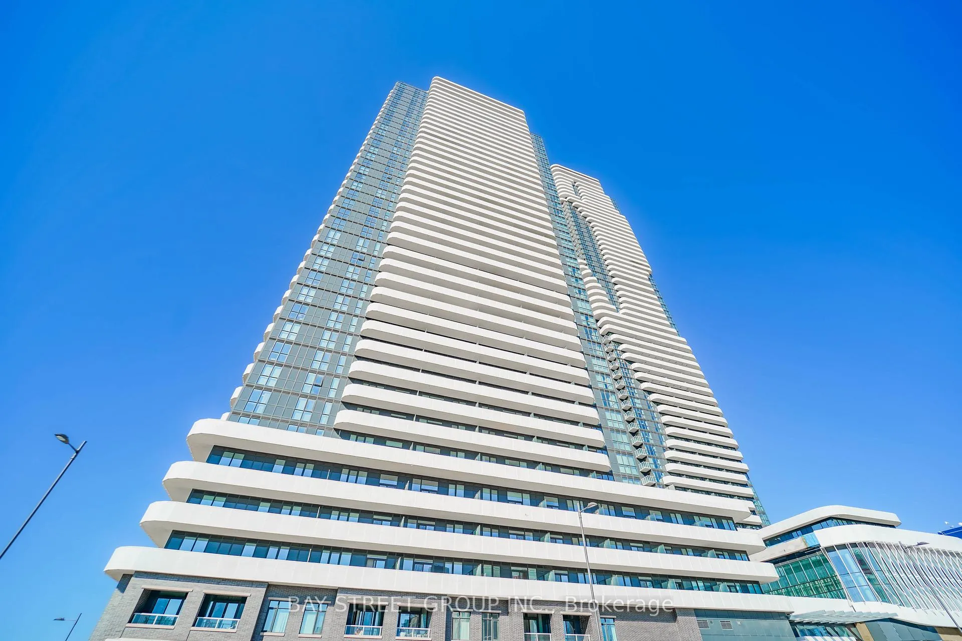 Photo 1 of Unit 4109, 28 Interchange Way, Vaughan, Vaughan Corporate Centre — HOMEH