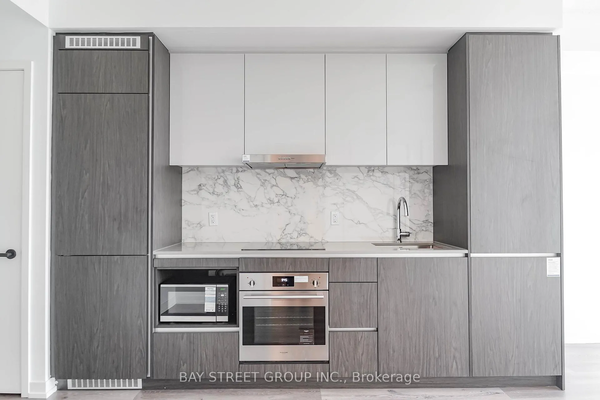 Photo 6 of Unit 4109, 28 Interchange Way, Vaughan, Vaughan Corporate Centre — HOMEH
