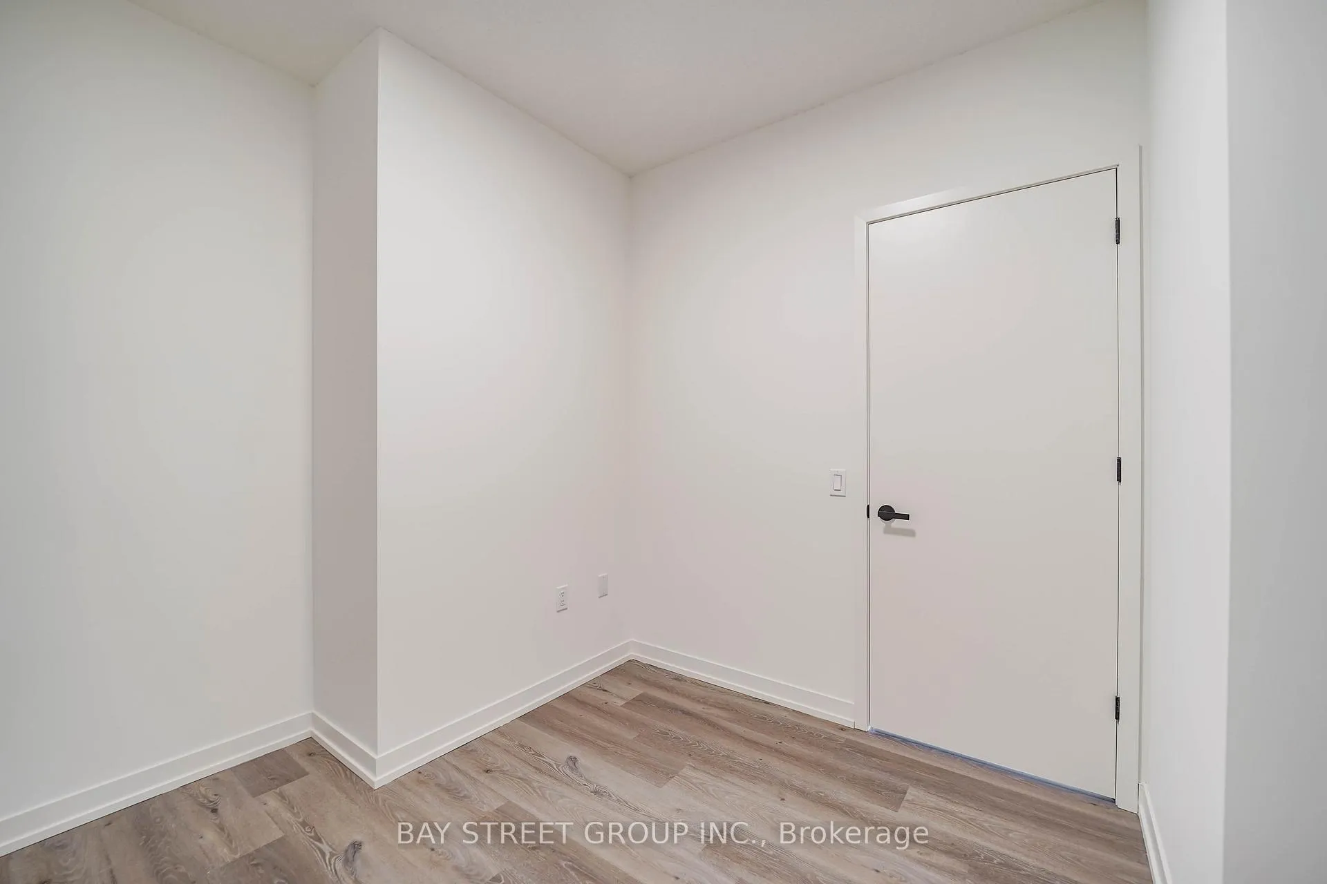 Photo 9 of Unit 4109, 28 Interchange Way, Vaughan, Vaughan Corporate Centre — HOMEH