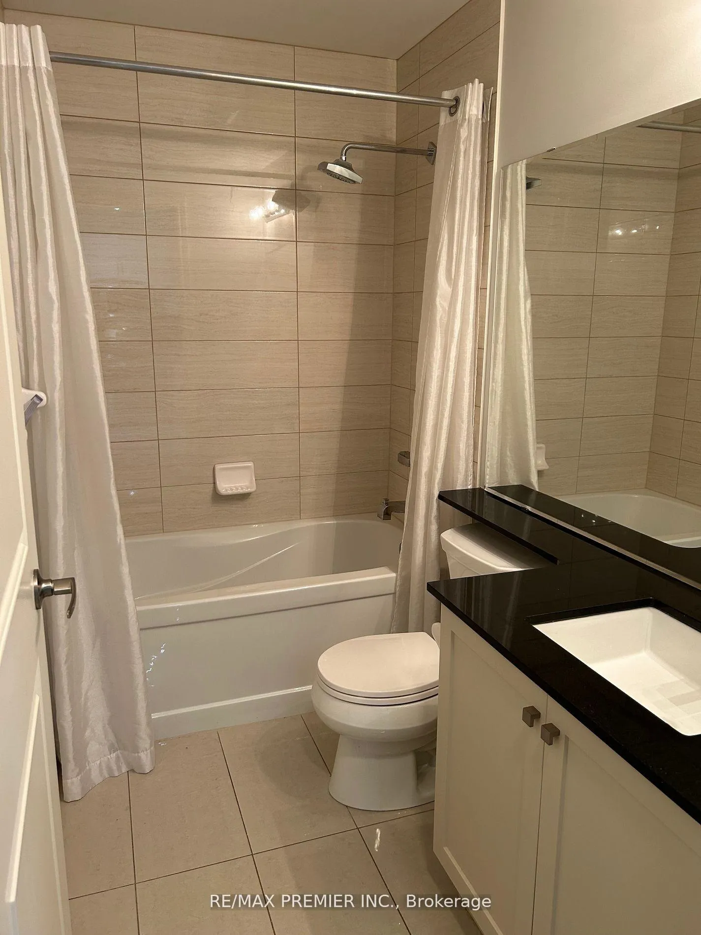 Photo 11 of Unit 1010, 9245 Jane Street, Vaughan, Maple — HOMEH
