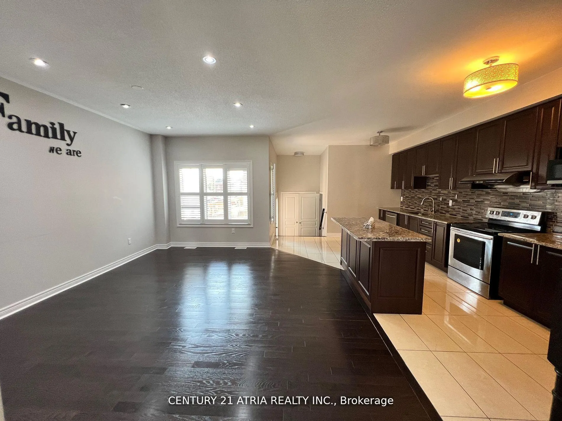 Photo 10 of 104 Pearl Lake Road, Markham, Cornell — HOMEH