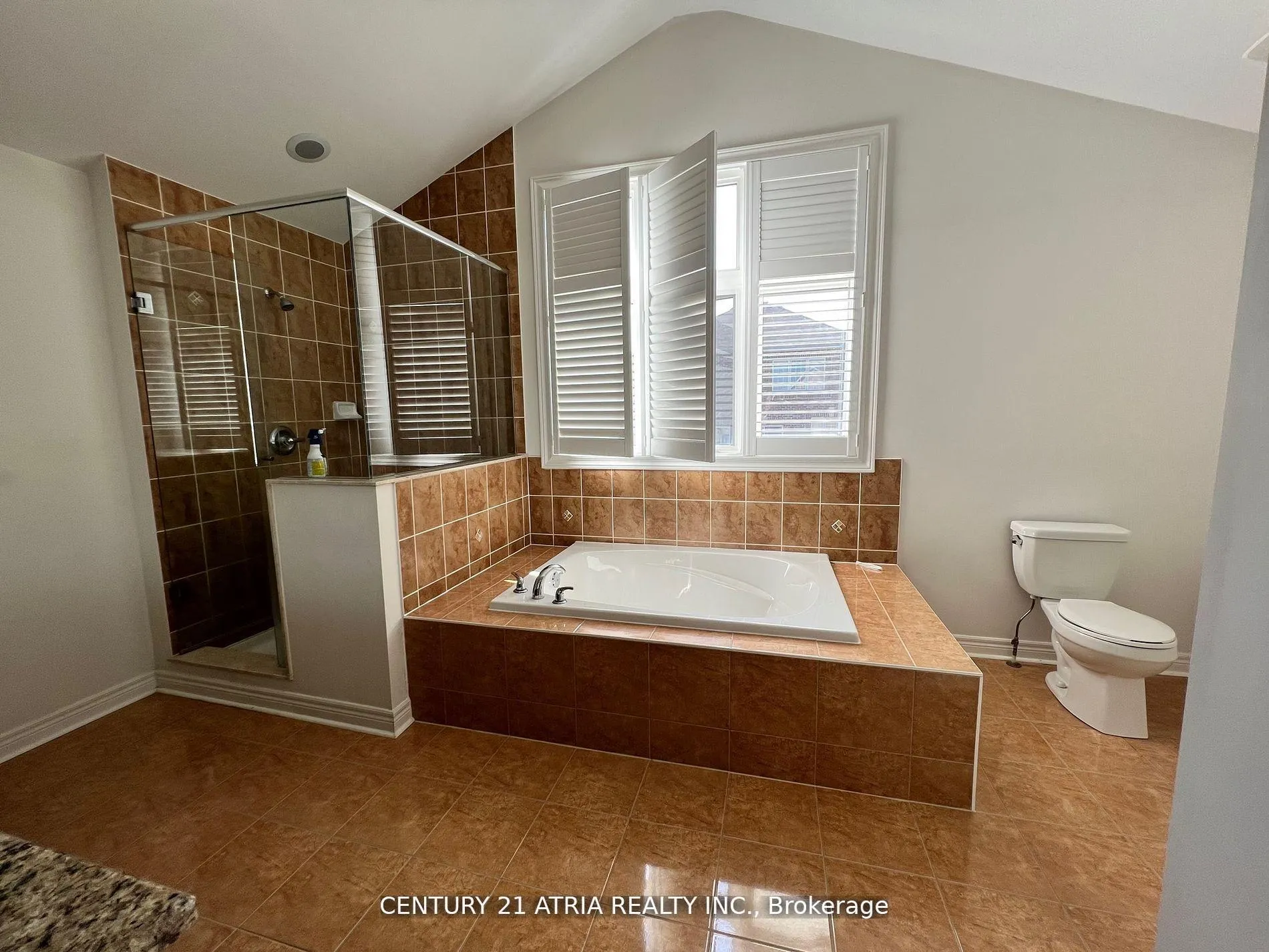 Photo 18 of 104 Pearl Lake Road, Markham, Cornell — HOMEH