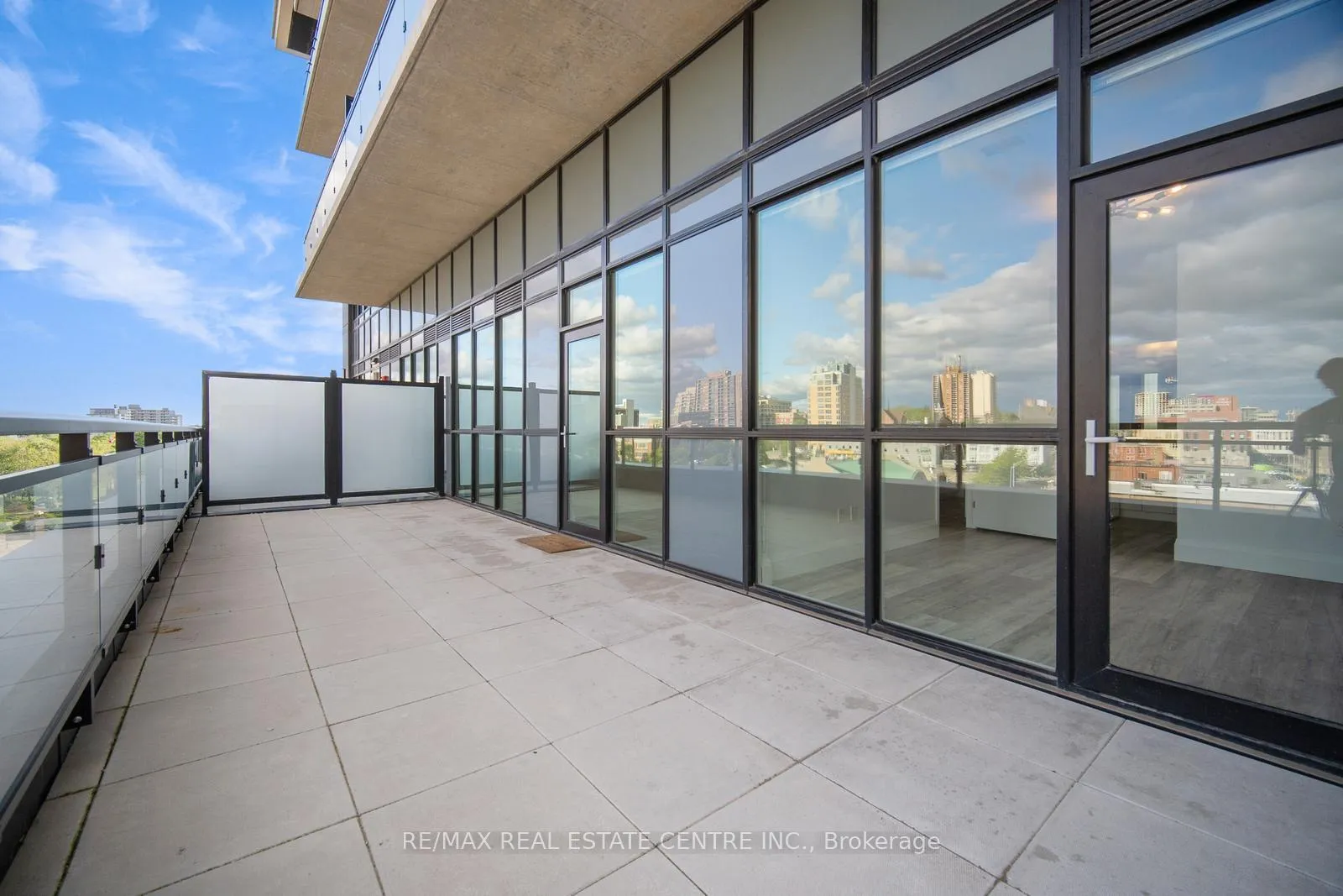 Photo 20 of Unit 604, 60 Charles Street W, Kitchener, City Commercial Core — HOMEH