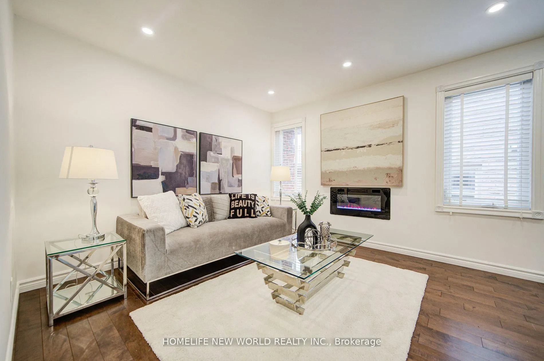 Photo 3 of 125 Major Buttons Drive, Markham, Sherwood-Amberglen — HOMEH