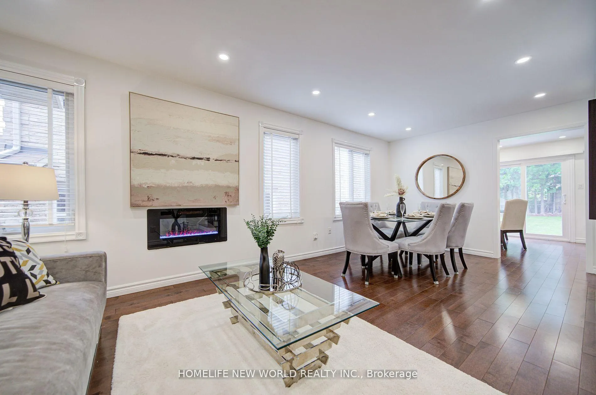 Photo 7 of 125 Major Buttons Drive, Markham, Sherwood-Amberglen — HOMEH