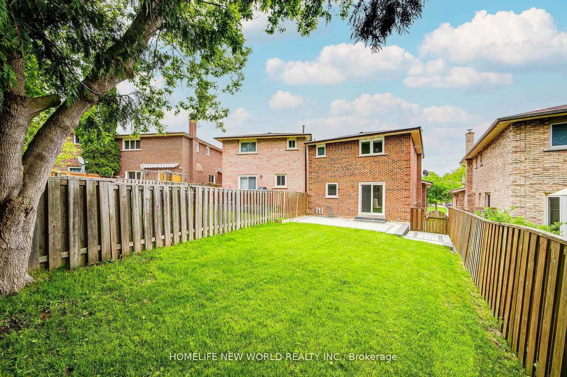 Photo 44 of 125 Major Buttons Drive, Markham, Sherwood-Amberglen — HOMEH