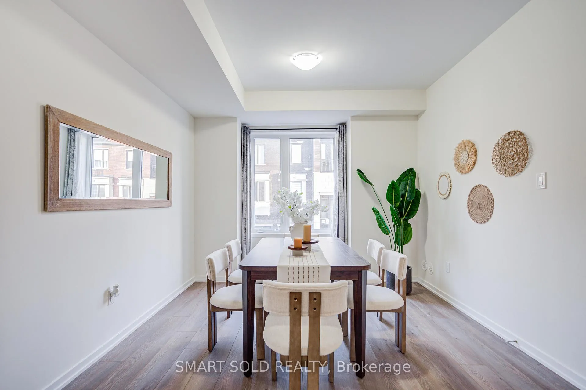 Photo 9 of 25 Origin Way, Vaughan, Patterson — HOMEH