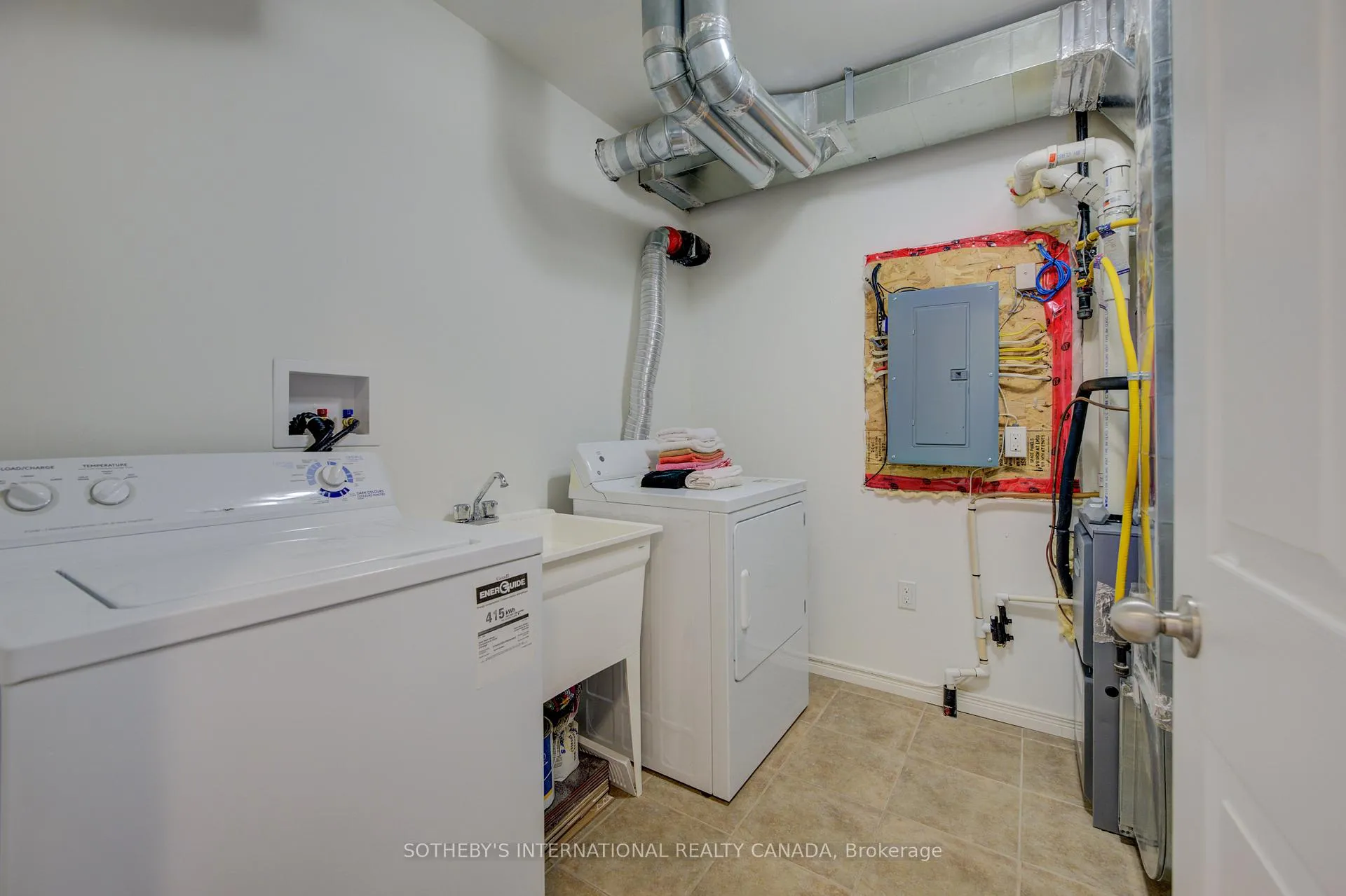 Photo 12 of Unit 38B, 931 Glasgow Street, Waterloo — HOMEH