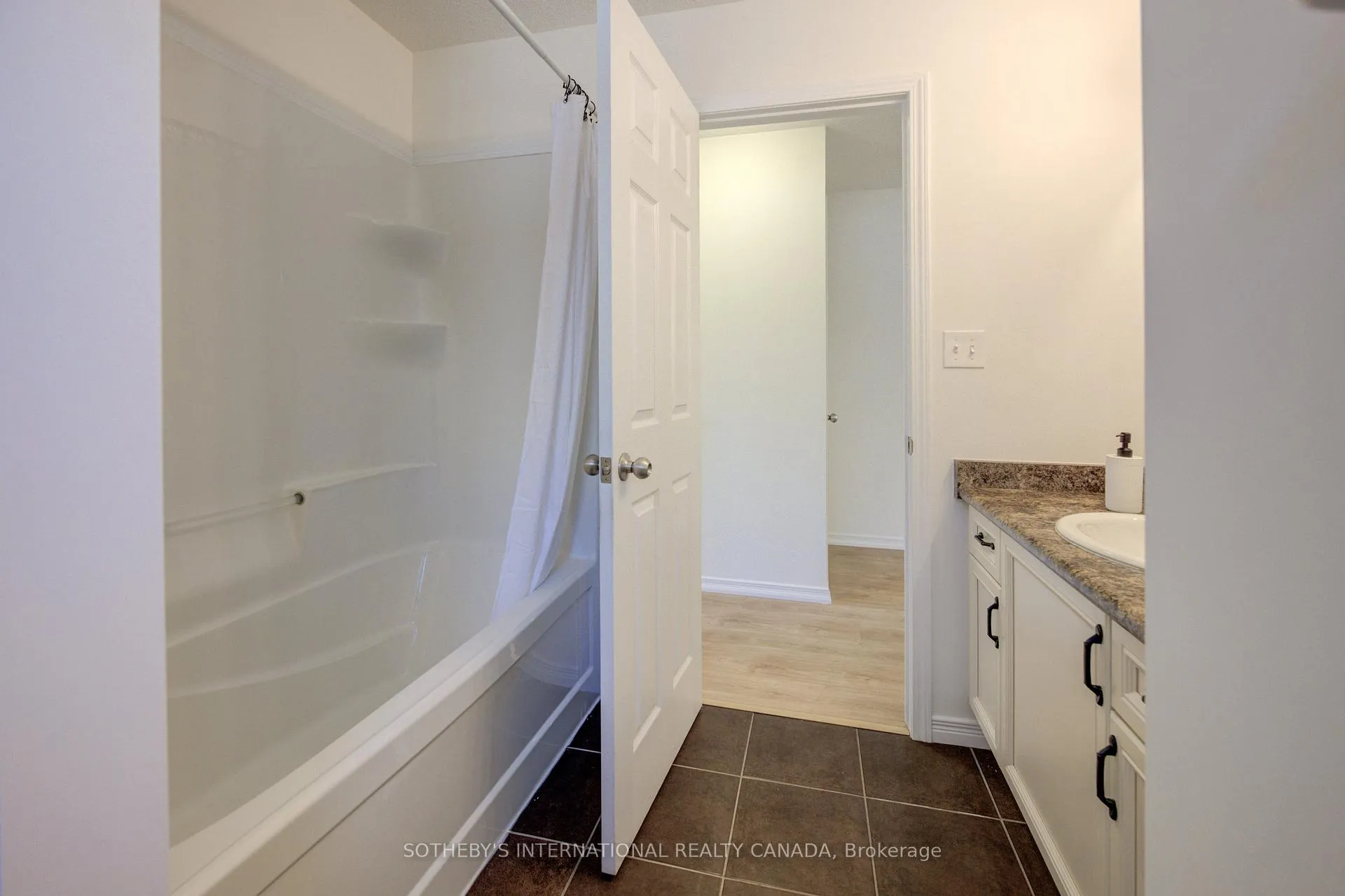 Photo 28 of Unit 38B, 931 Glasgow Street, Waterloo — HOMEH