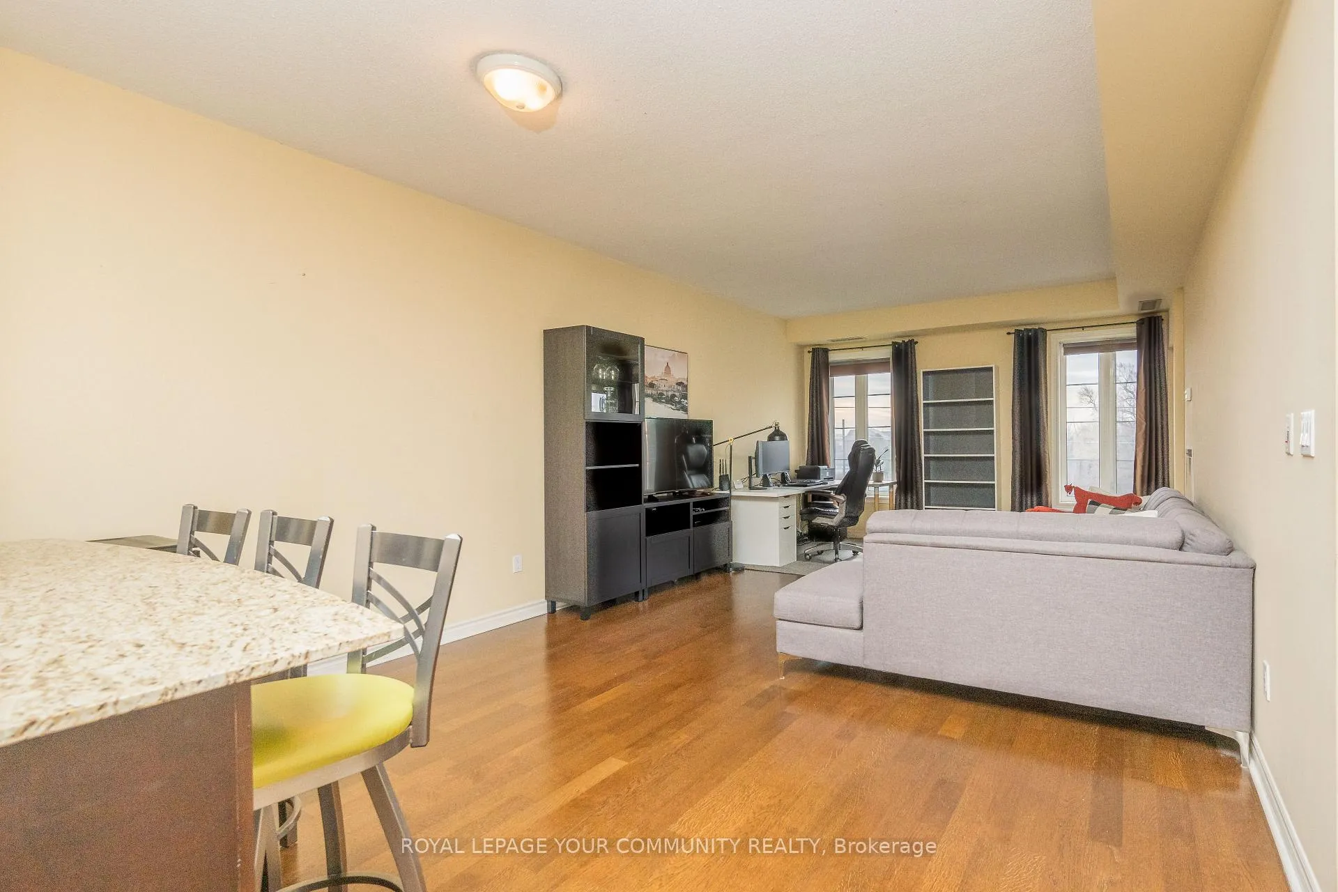 Photo 15 of Unit 313, 4620 Highway 7, Vaughan, East Woodbridge — HOMEH