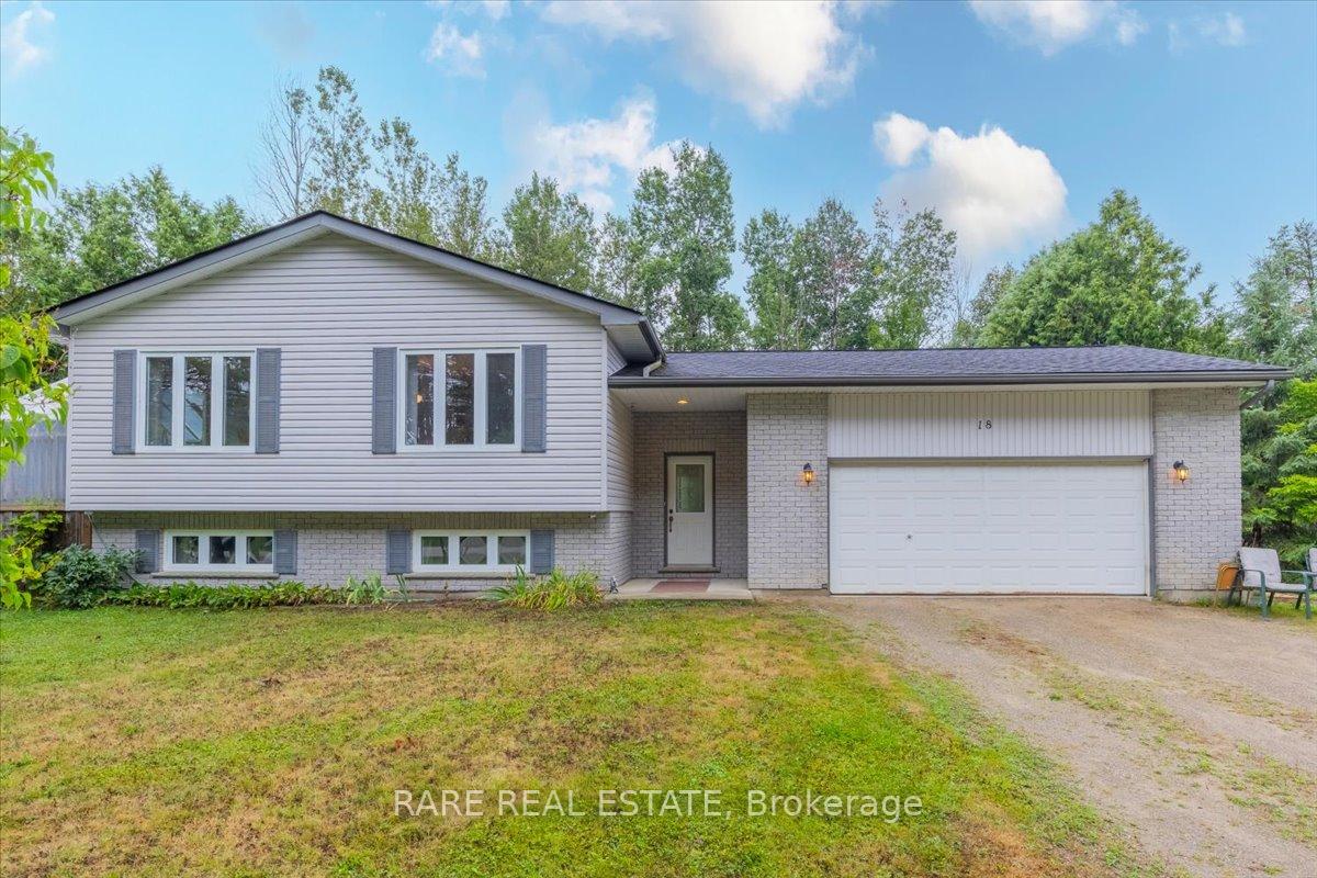 Photo 1 of 18 Lamers Crescent, Clearview, New Lowell — HOMEH