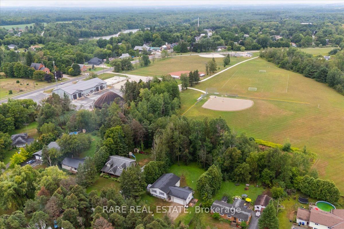 Photo 3 of 18 Lamers Crescent, Clearview, New Lowell — HOMEH