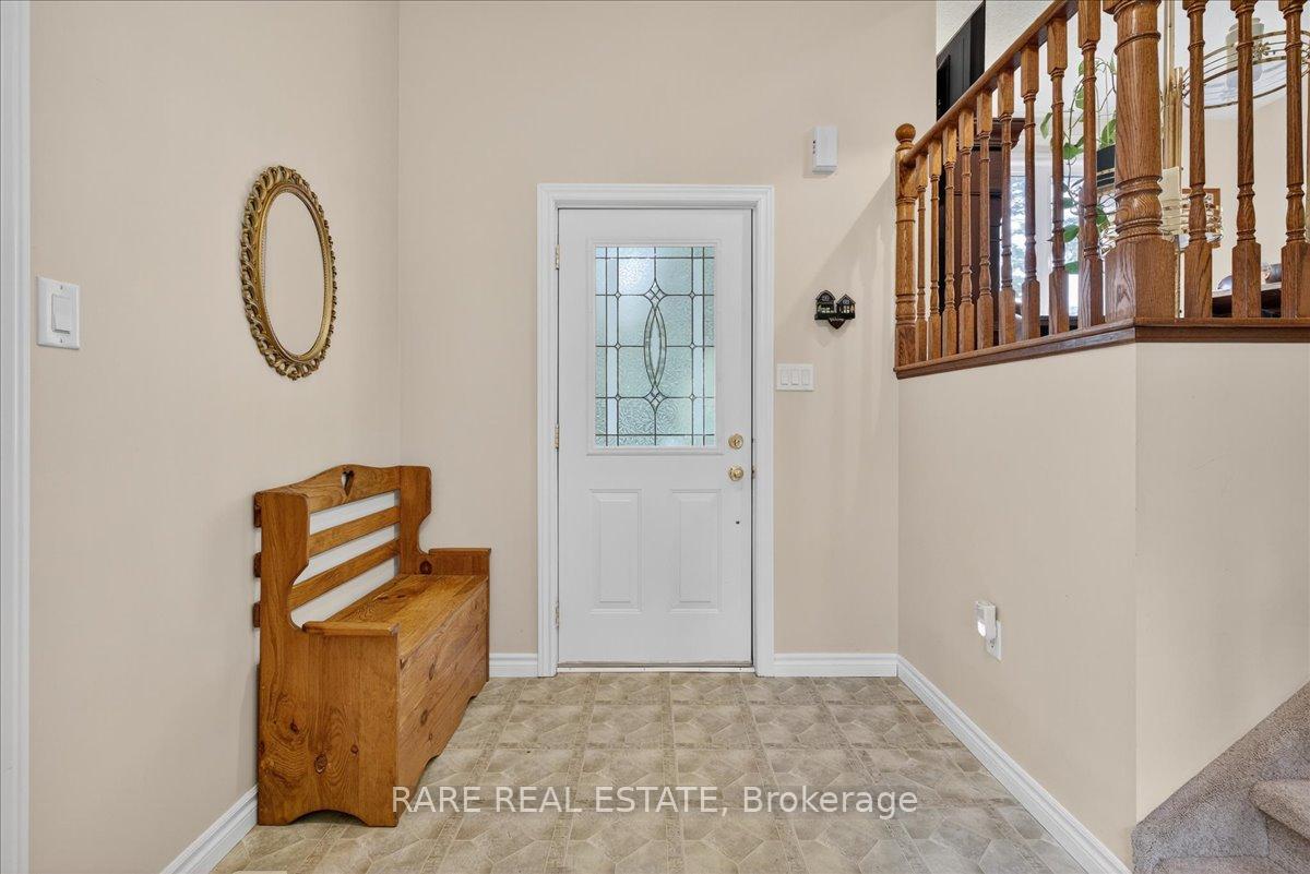Photo 4 of 18 Lamers Crescent, Clearview, New Lowell — HOMEH