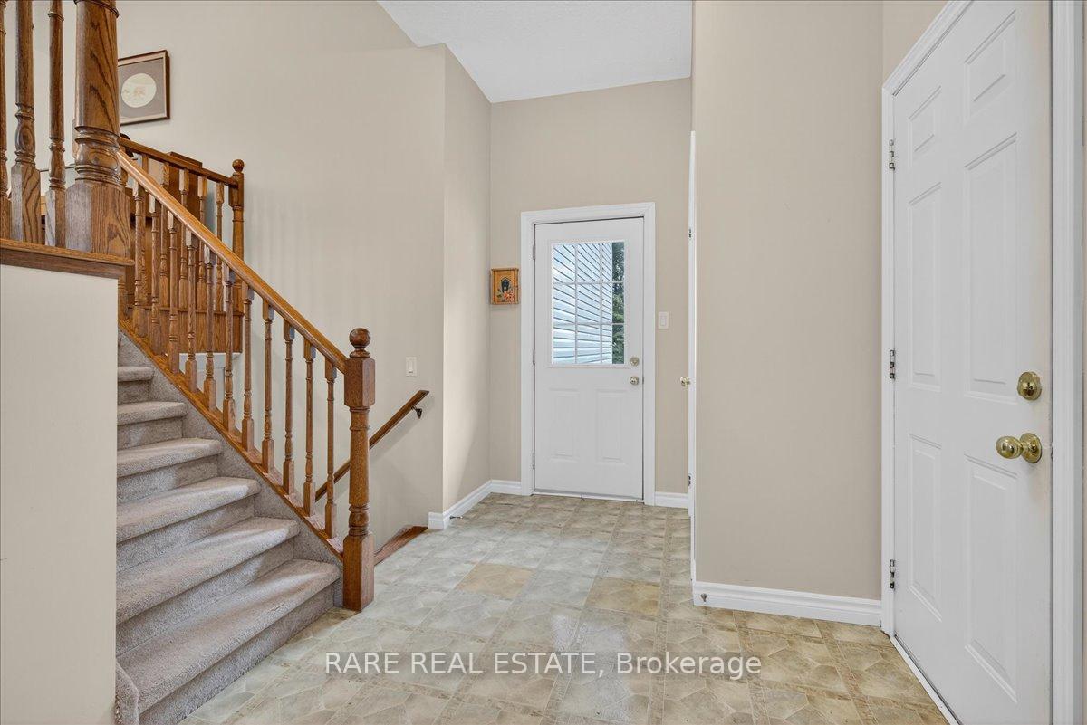 Photo 5 of 18 Lamers Crescent, Clearview, New Lowell — HOMEH