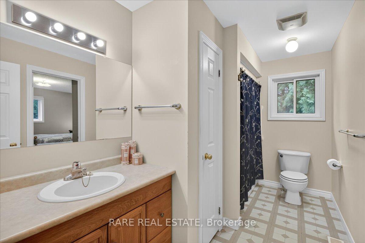Photo 11 of 18 Lamers Crescent, Clearview, New Lowell — HOMEH