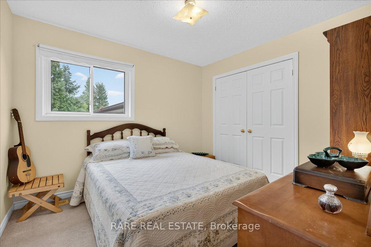 Photo 13 of 18 Lamers Crescent, Clearview, New Lowell — HOMEH