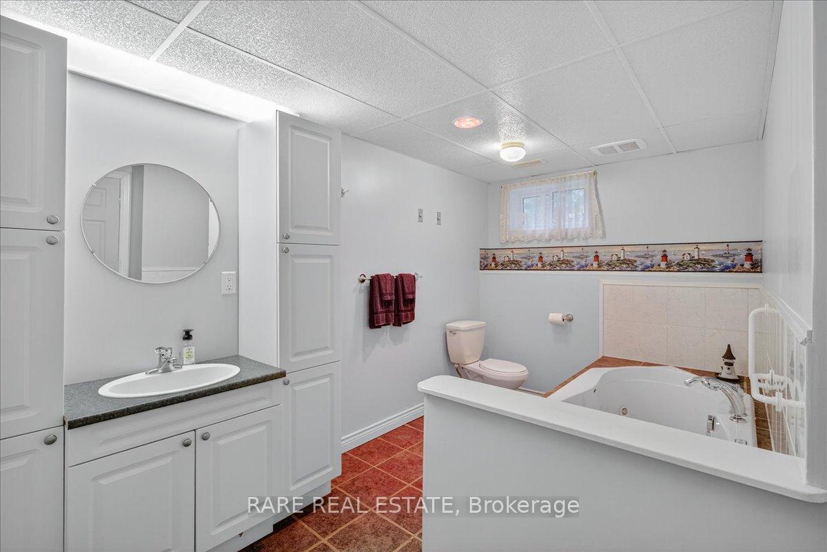 Photo 17 of 18 Lamers Crescent, Clearview, New Lowell — HOMEH