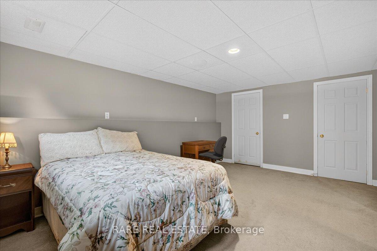 Photo 20 of 18 Lamers Crescent, Clearview, New Lowell — HOMEH