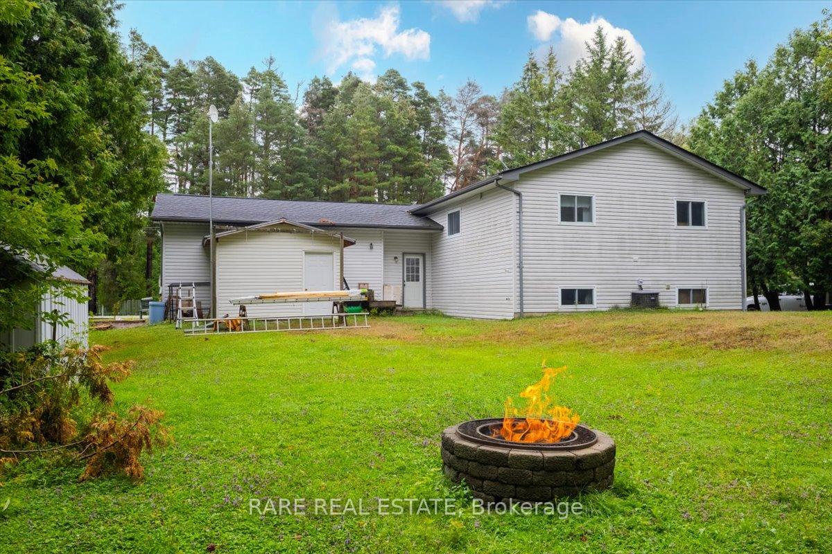 Photo 22 of 18 Lamers Crescent, Clearview, New Lowell — HOMEH