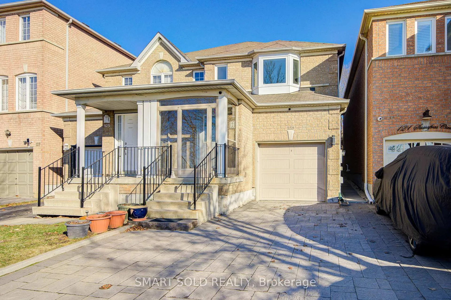 Photo 1 of 123 Sassafras Circle, Vaughan, Patterson — HOMEH