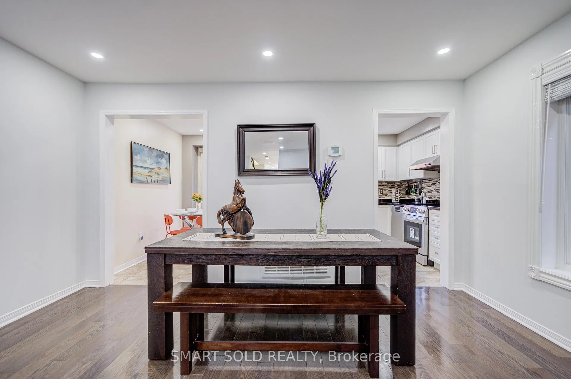 Photo 12 of 123 Sassafras Circle, Vaughan, Patterson — HOMEH