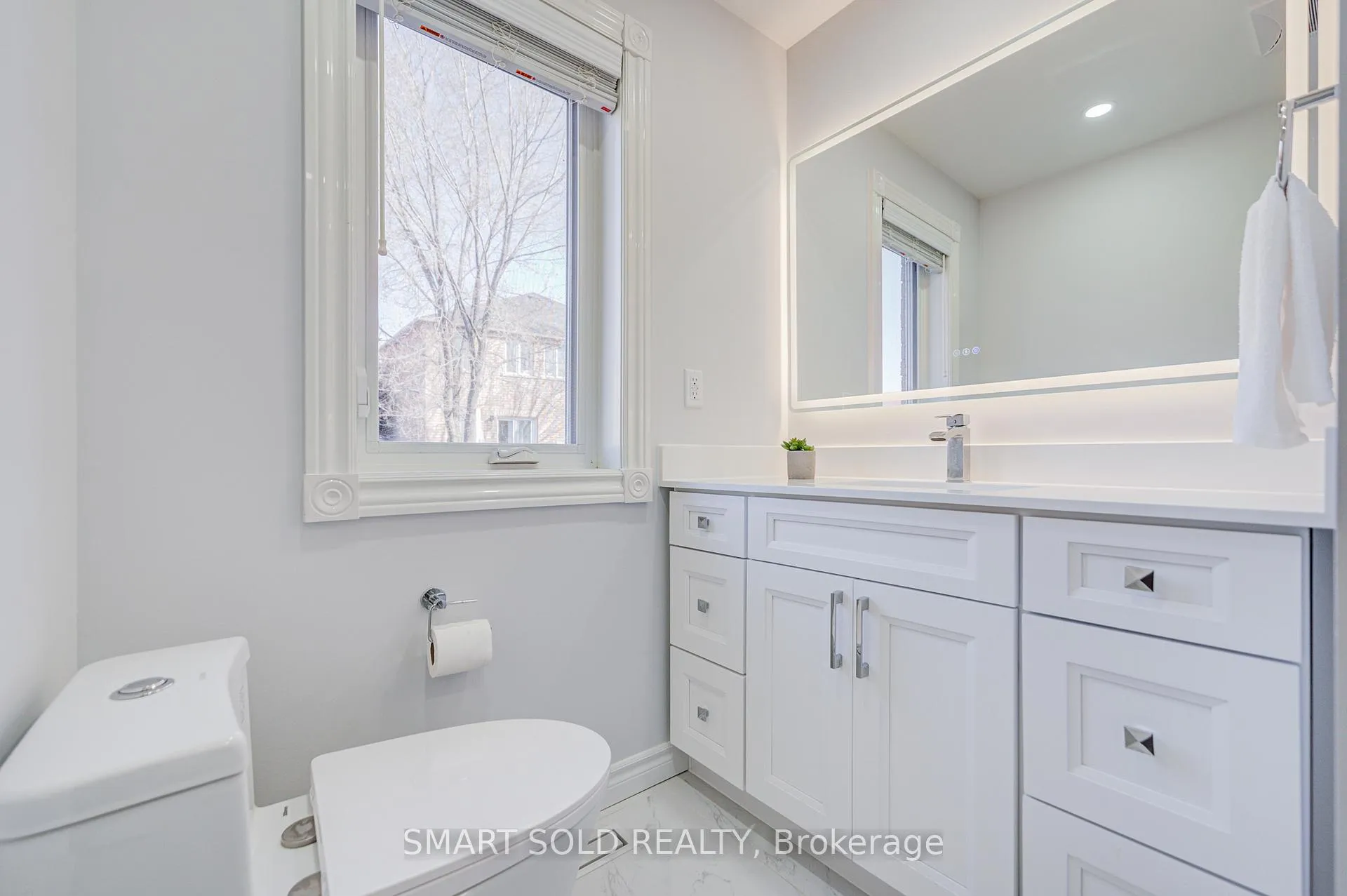 Photo 30 of 123 Sassafras Circle, Vaughan, Patterson — HOMEH