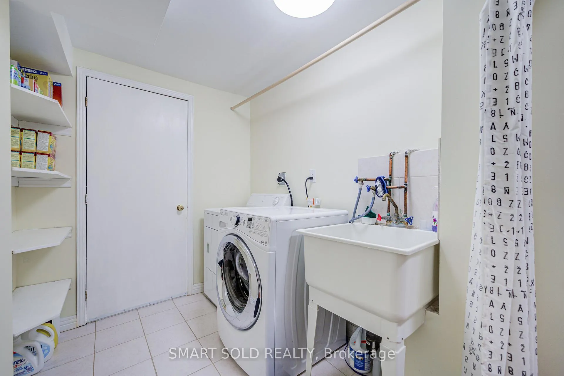 Photo 32 of 123 Sassafras Circle, Vaughan, Patterson — HOMEH