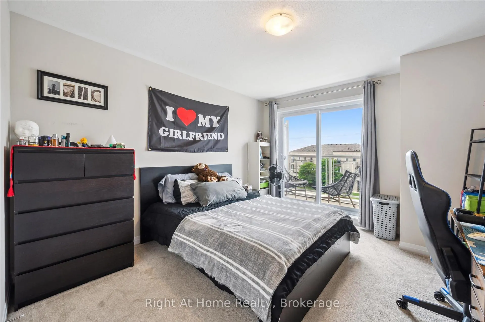Photo 14 of 1586 Fischer-Hallman Road, Kitchener — HOMEH