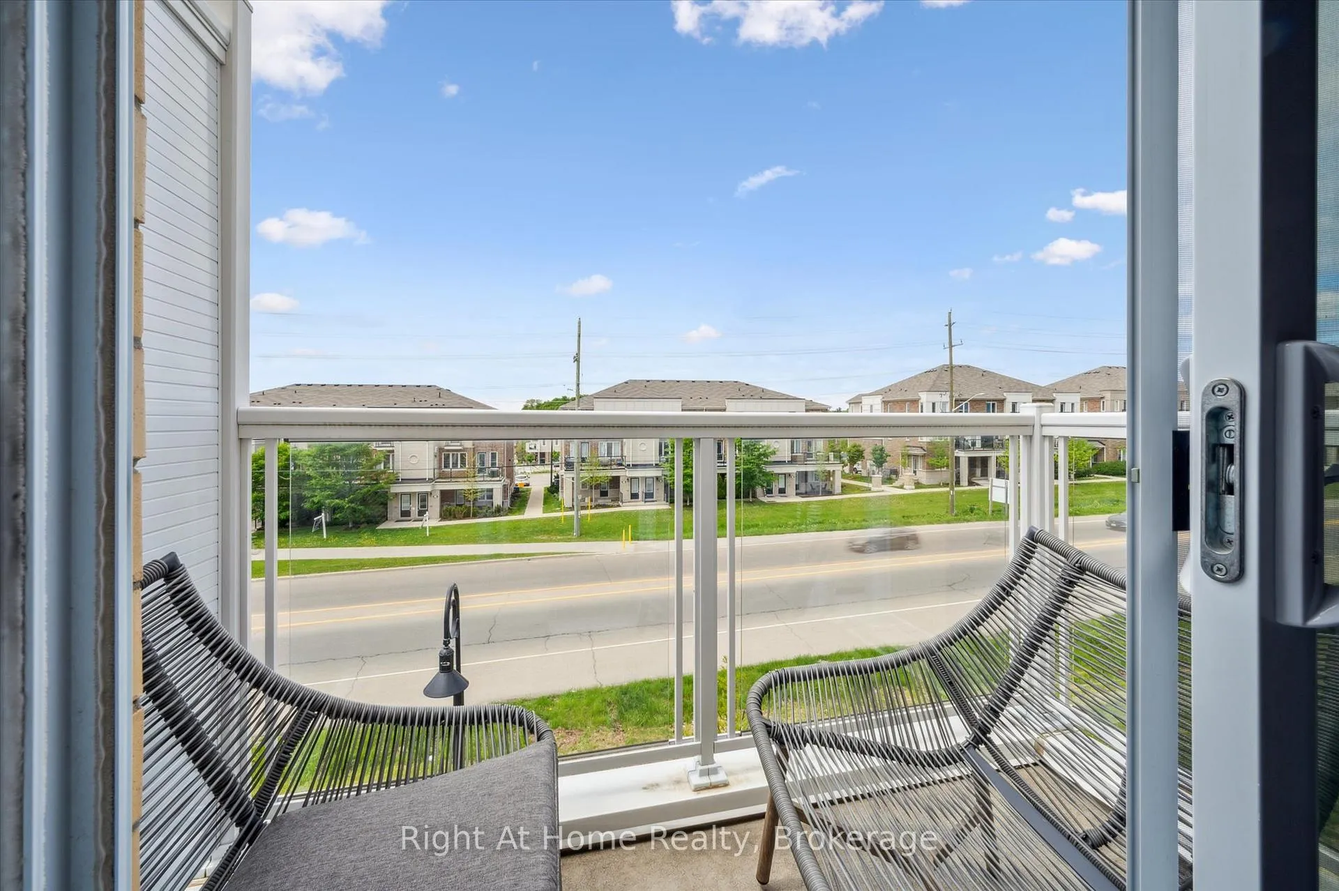 Photo 16 of 1586 Fischer-Hallman Road, Kitchener — HOMEH