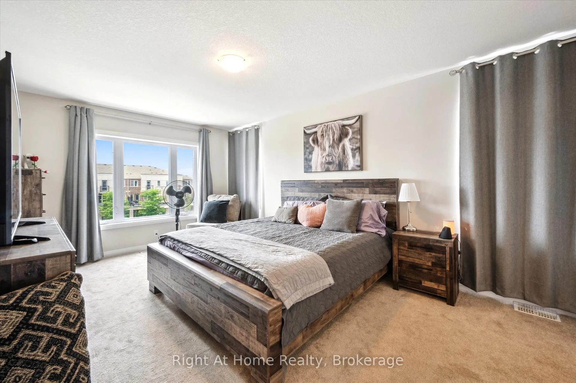 Photo 17 of 1586 Fischer-Hallman Road, Kitchener — HOMEH