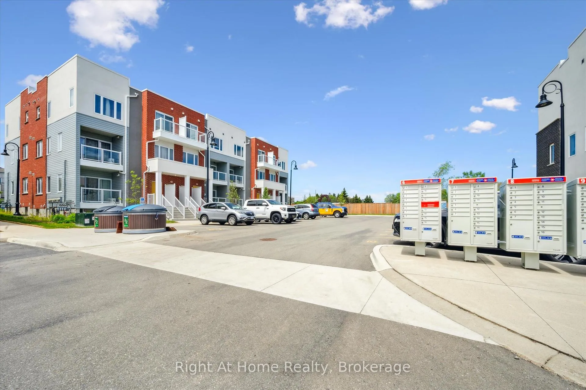 Photo 23 of 1586 Fischer-Hallman Road, Kitchener — HOMEH