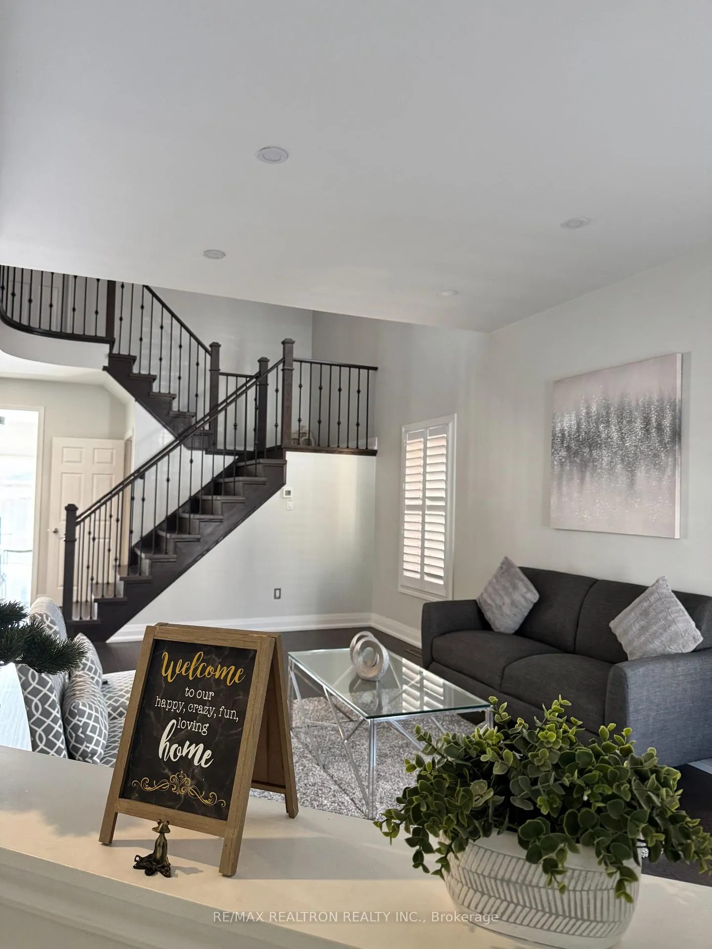 Photo 7 of 510 Roy Rainey Avenue, Markham, Wismer — HOMEH