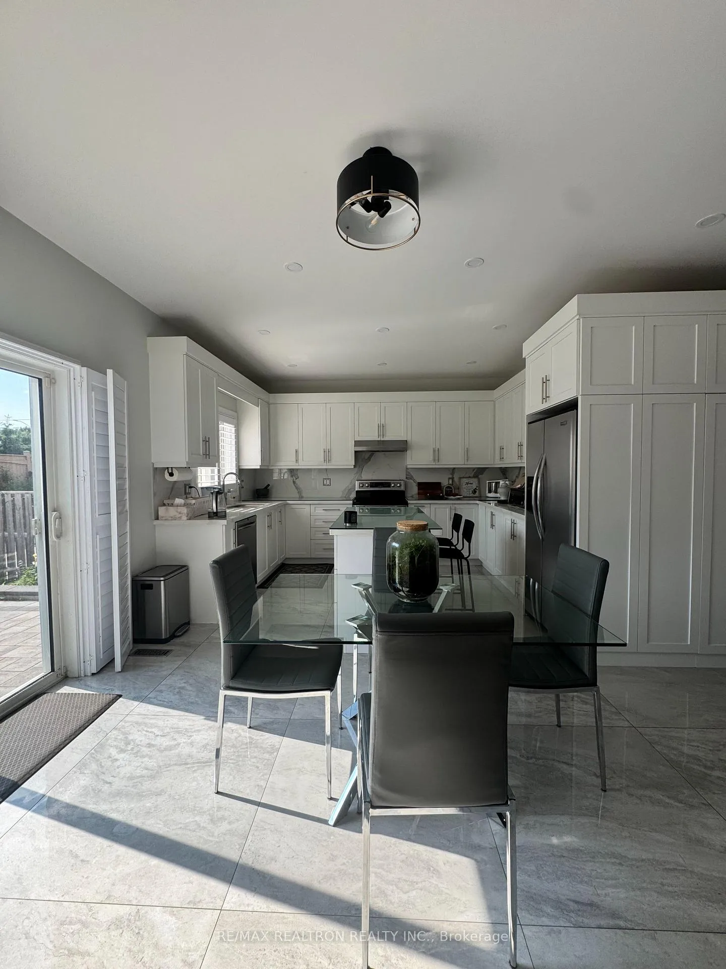 Photo 13 of 510 Roy Rainey Avenue, Markham, Wismer — HOMEH