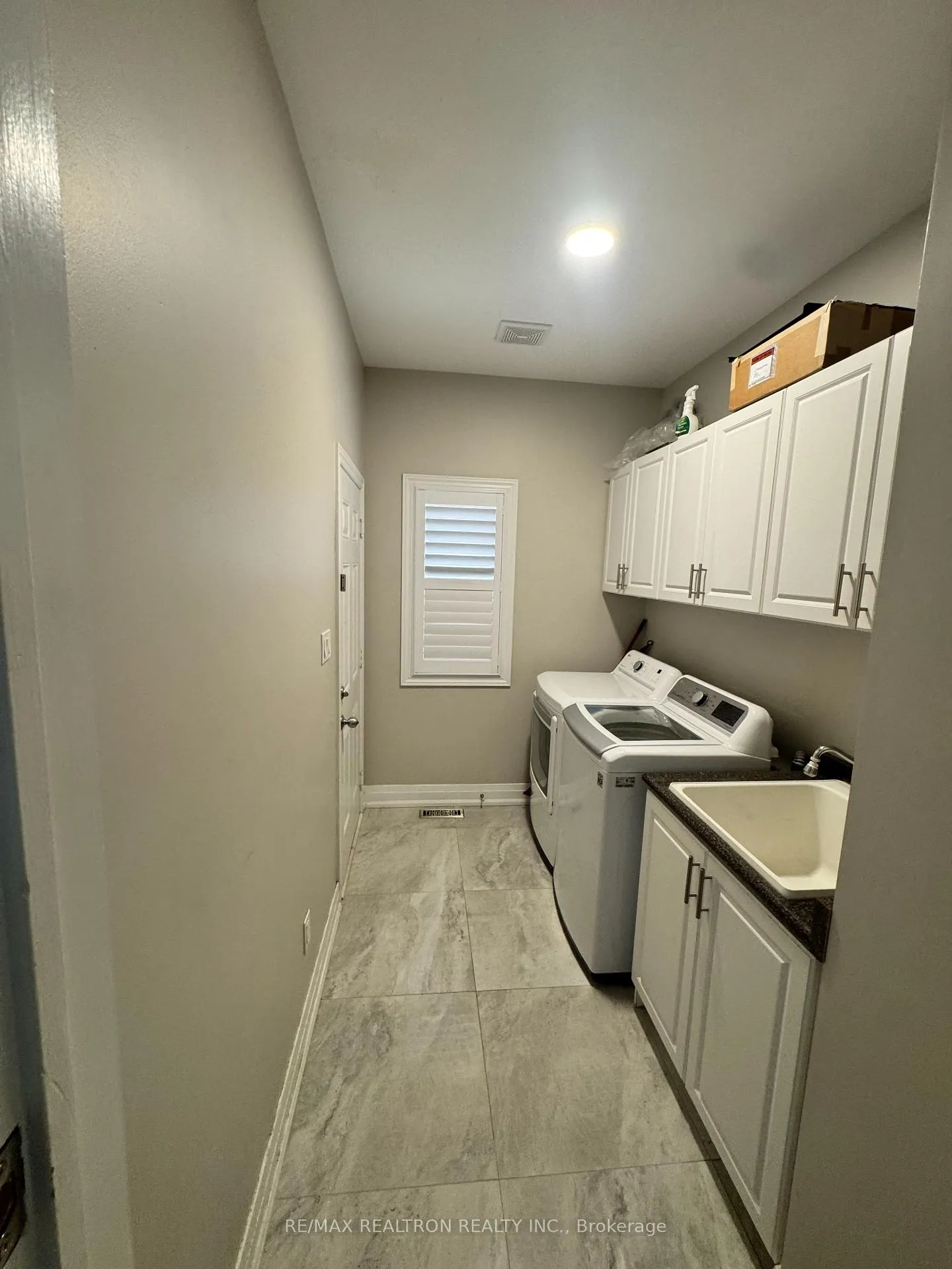 Photo 20 of 510 Roy Rainey Avenue, Markham, Wismer — HOMEH
