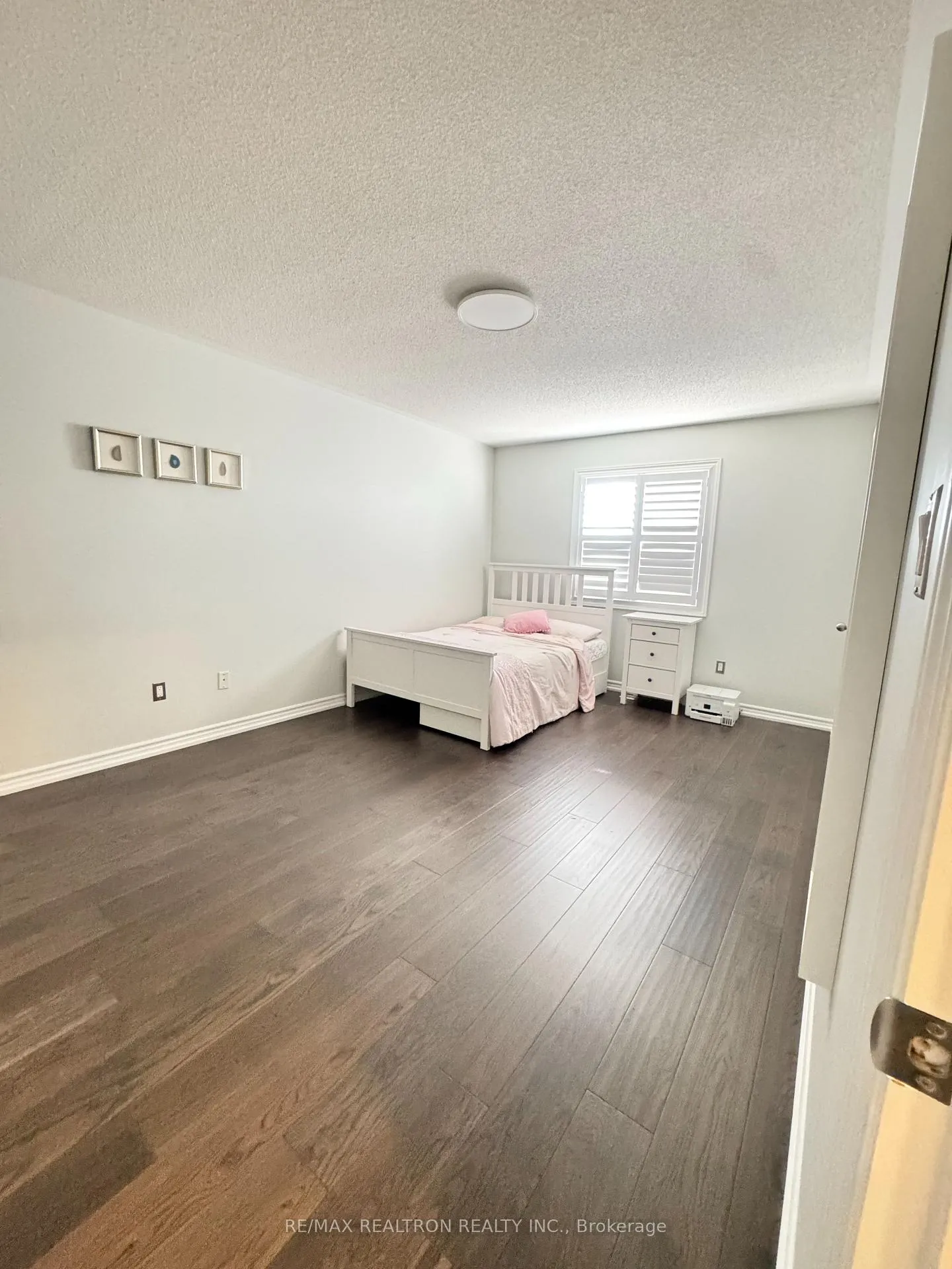 Photo 23 of 510 Roy Rainey Avenue, Markham, Wismer — HOMEH