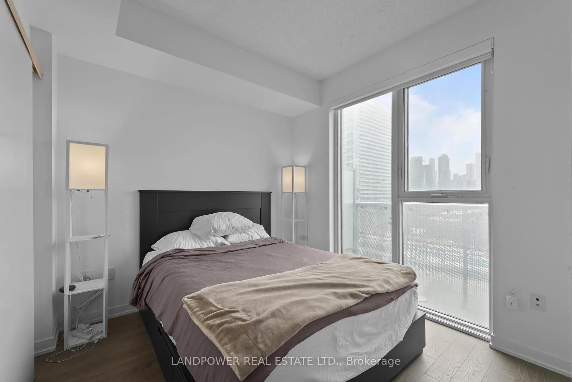 Photo 6 of Unit 718, 20 Richardson Street, Toronto, Waterfront Communities — HOMEH