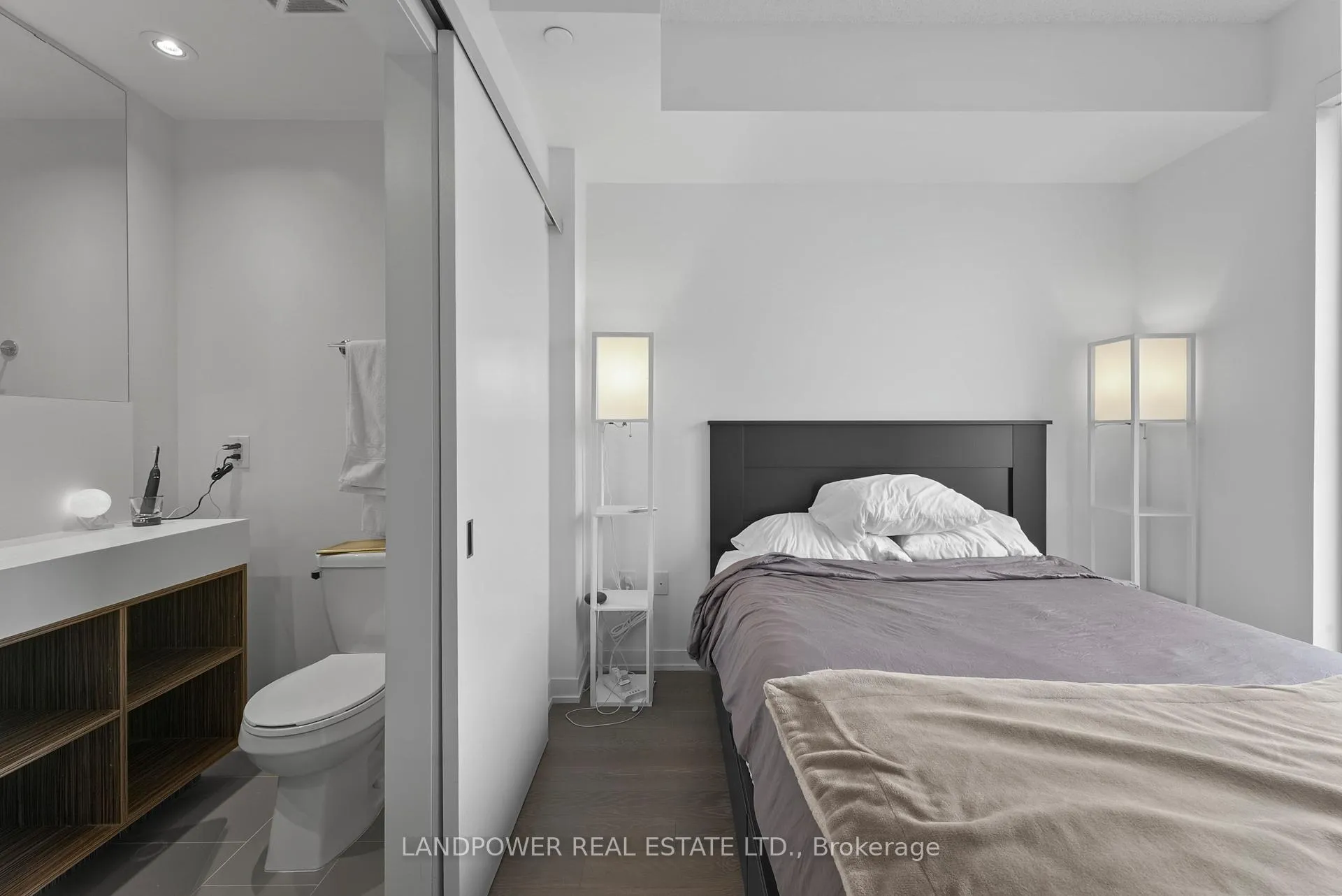 Photo 7 of Unit 718, 20 Richardson Street, Toronto, Waterfront Communities — HOMEH