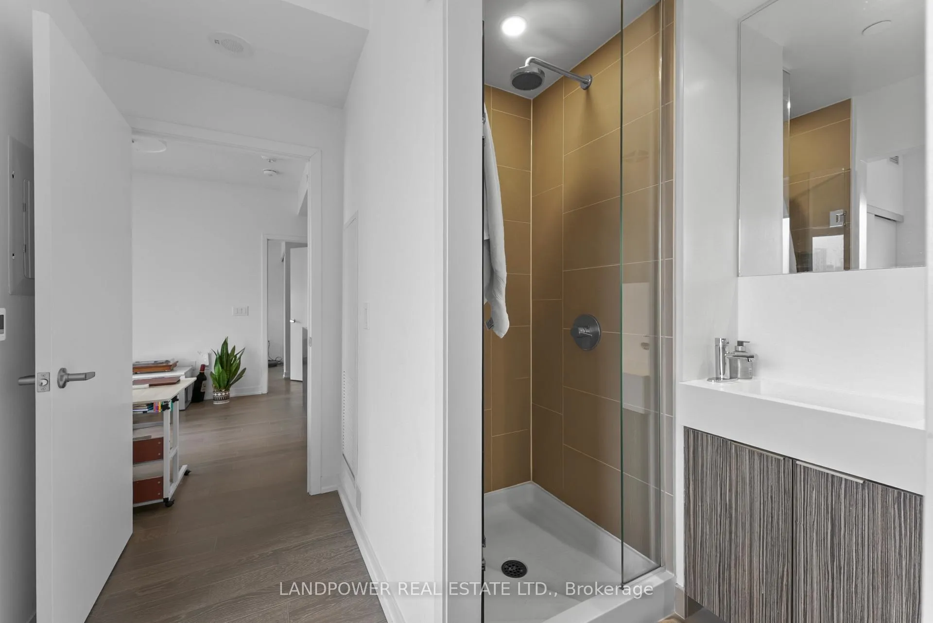 Photo 8 of Unit 718, 20 Richardson Street, Toronto, Waterfront Communities — HOMEH