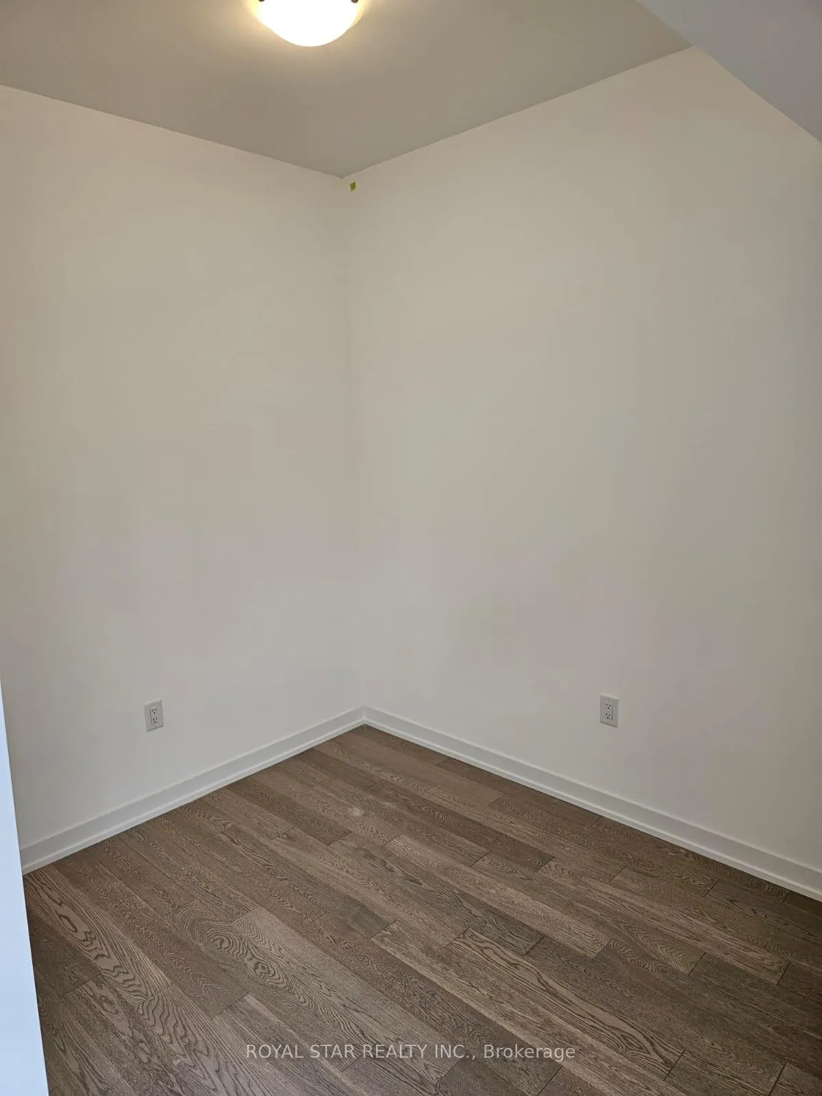Photo 3 of Unit 6, 184 Angus Drive, Ajax, Central — HOMEH