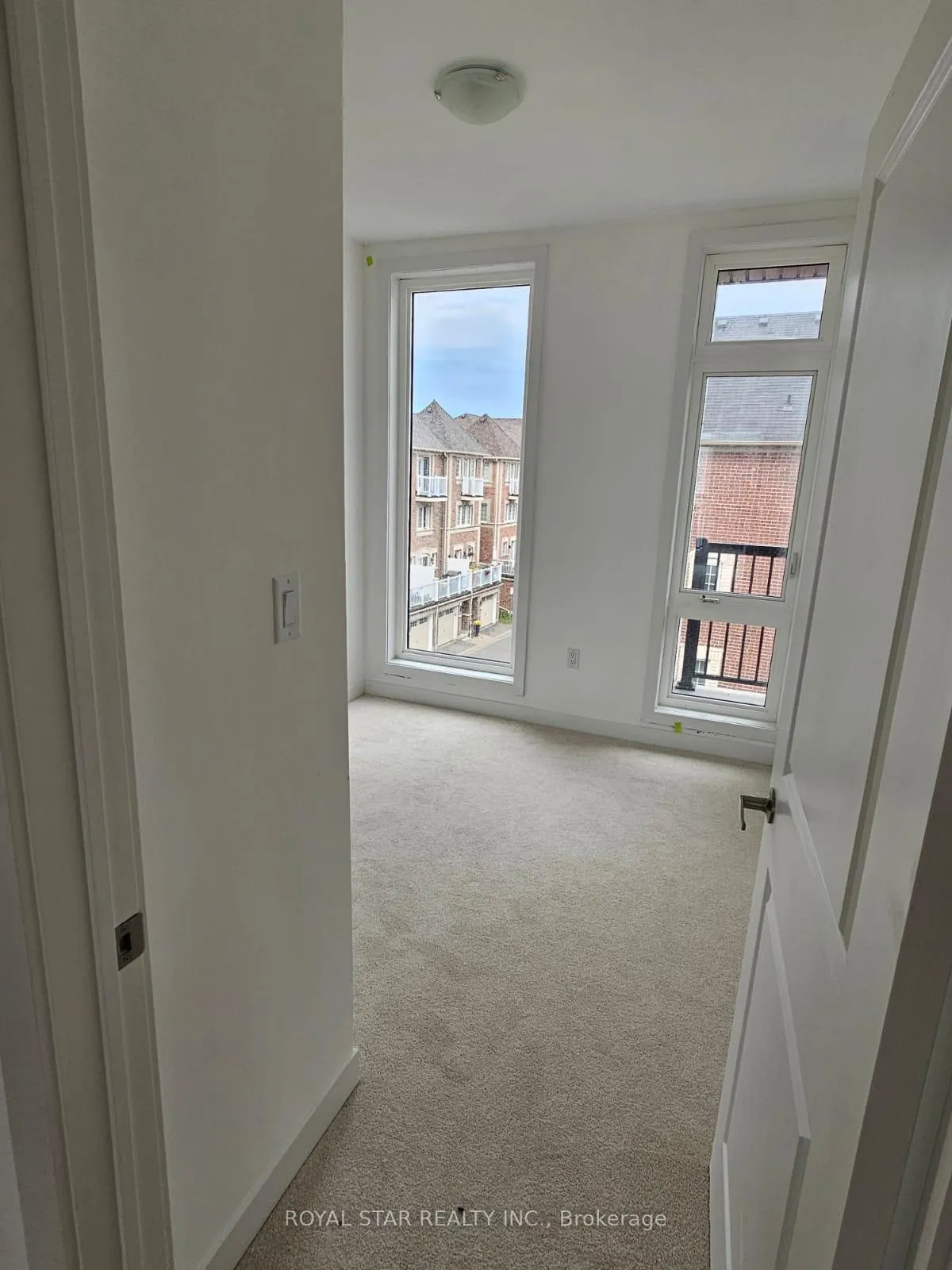 Photo 11 of Unit 6, 184 Angus Drive, Ajax, Central — HOMEH