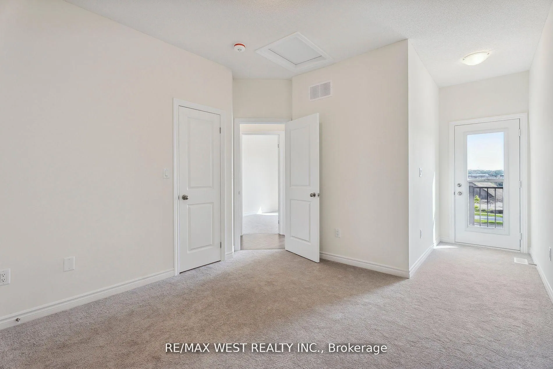 Photo 22 of 149 Blick Crescent, Aurora, Bayview Wellington — HOMEH