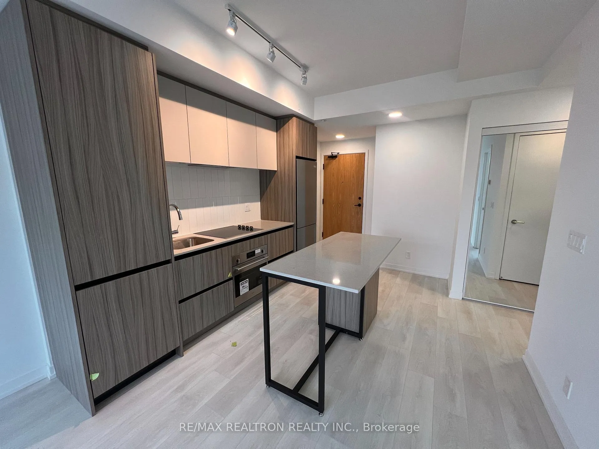 Photo 4 of Unit 1207, 8 Beverley Glen Boulevard, Vaughan, Beverley Glen — HOMEH