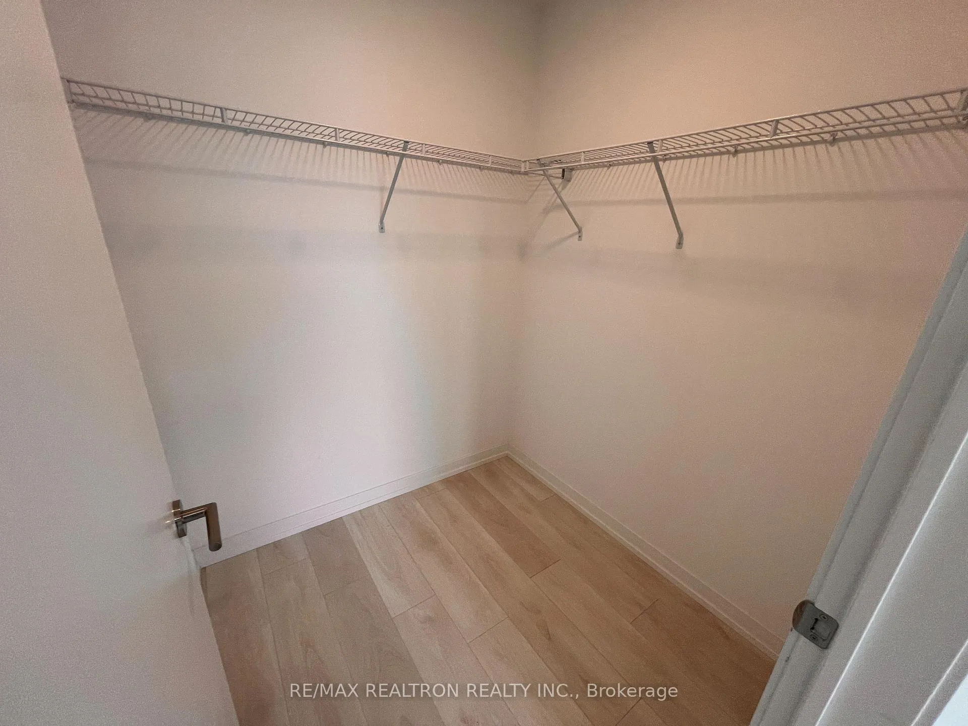 Photo 13 of Unit 1207, 8 Beverley Glen Boulevard, Vaughan, Beverley Glen — HOMEH