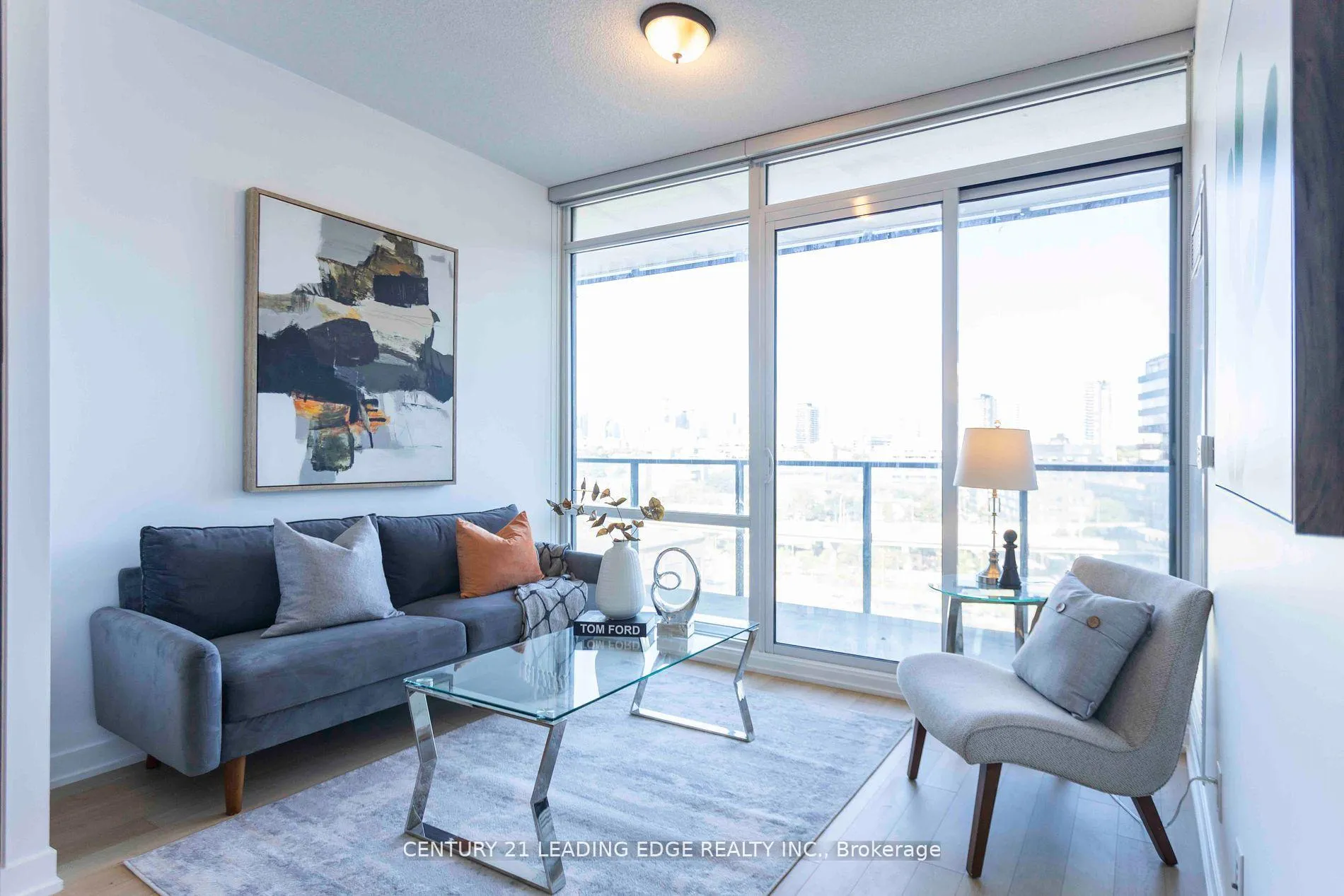 Photo 4 of Unit S810, 120 Bayview Avenue, Toronto, Waterfront Communities — HOMEH