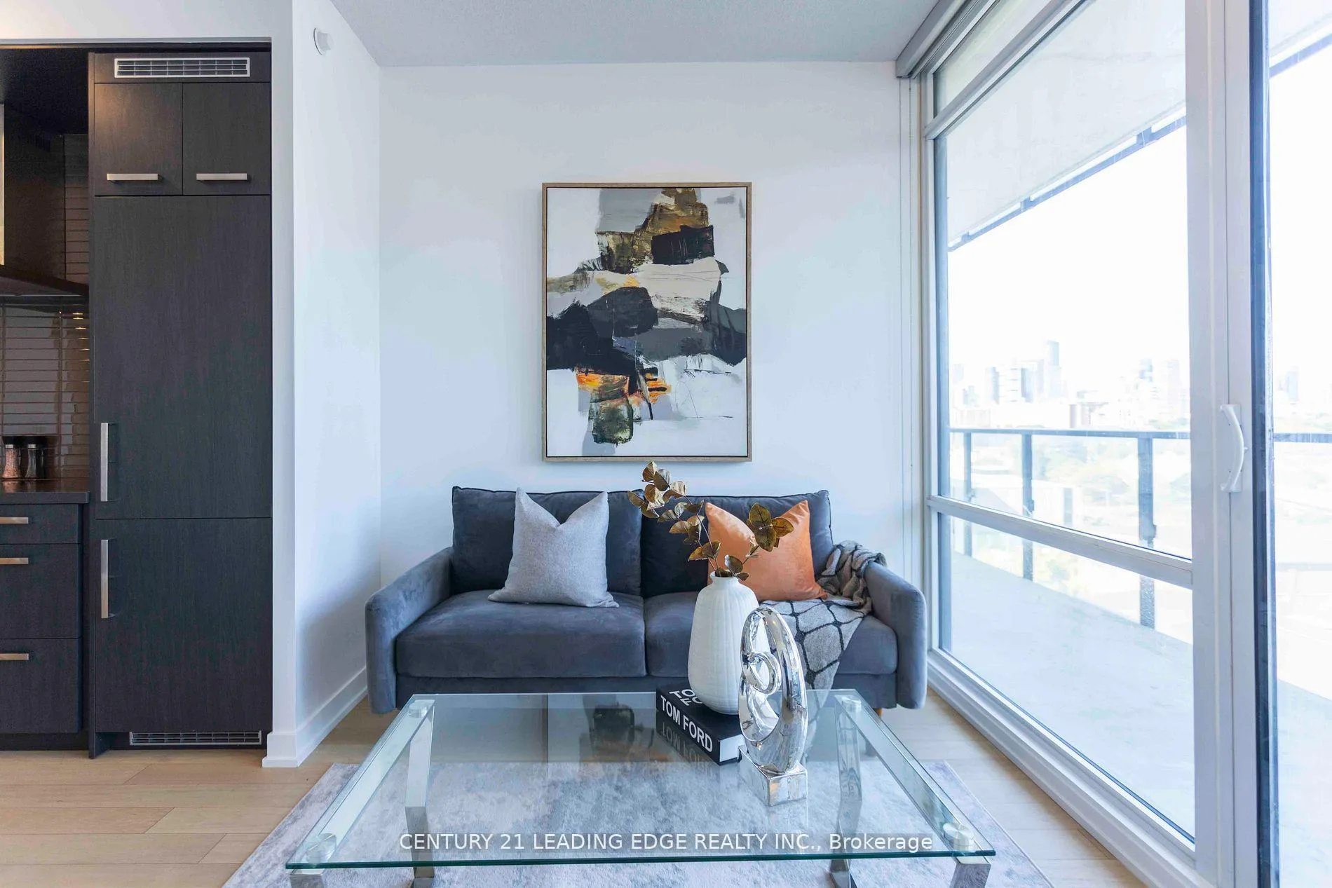 Photo 7 of Unit S810, 120 Bayview Avenue, Toronto, Waterfront Communities — HOMEH