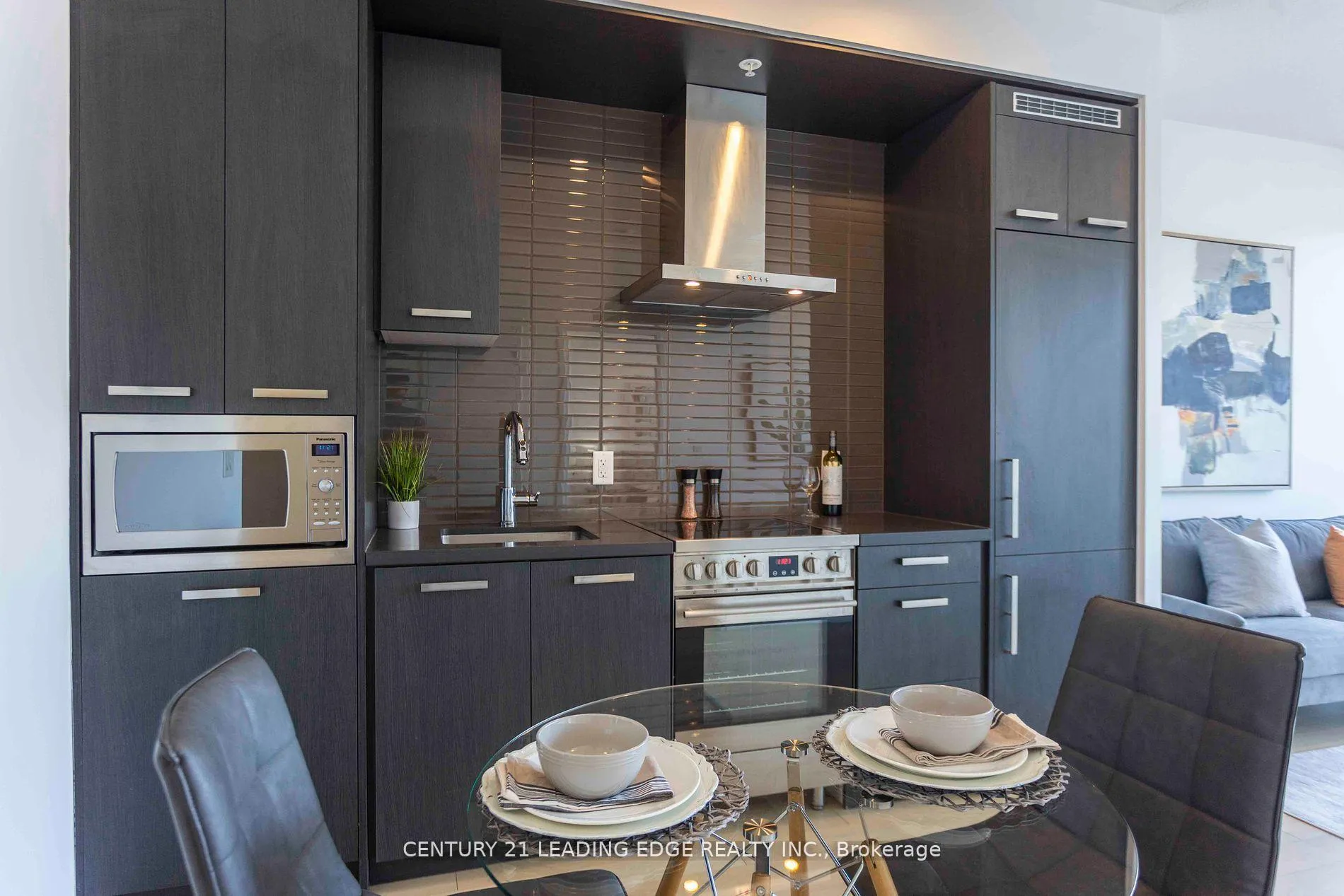 Photo 11 of Unit S810, 120 Bayview Avenue, Toronto, Waterfront Communities — HOMEH