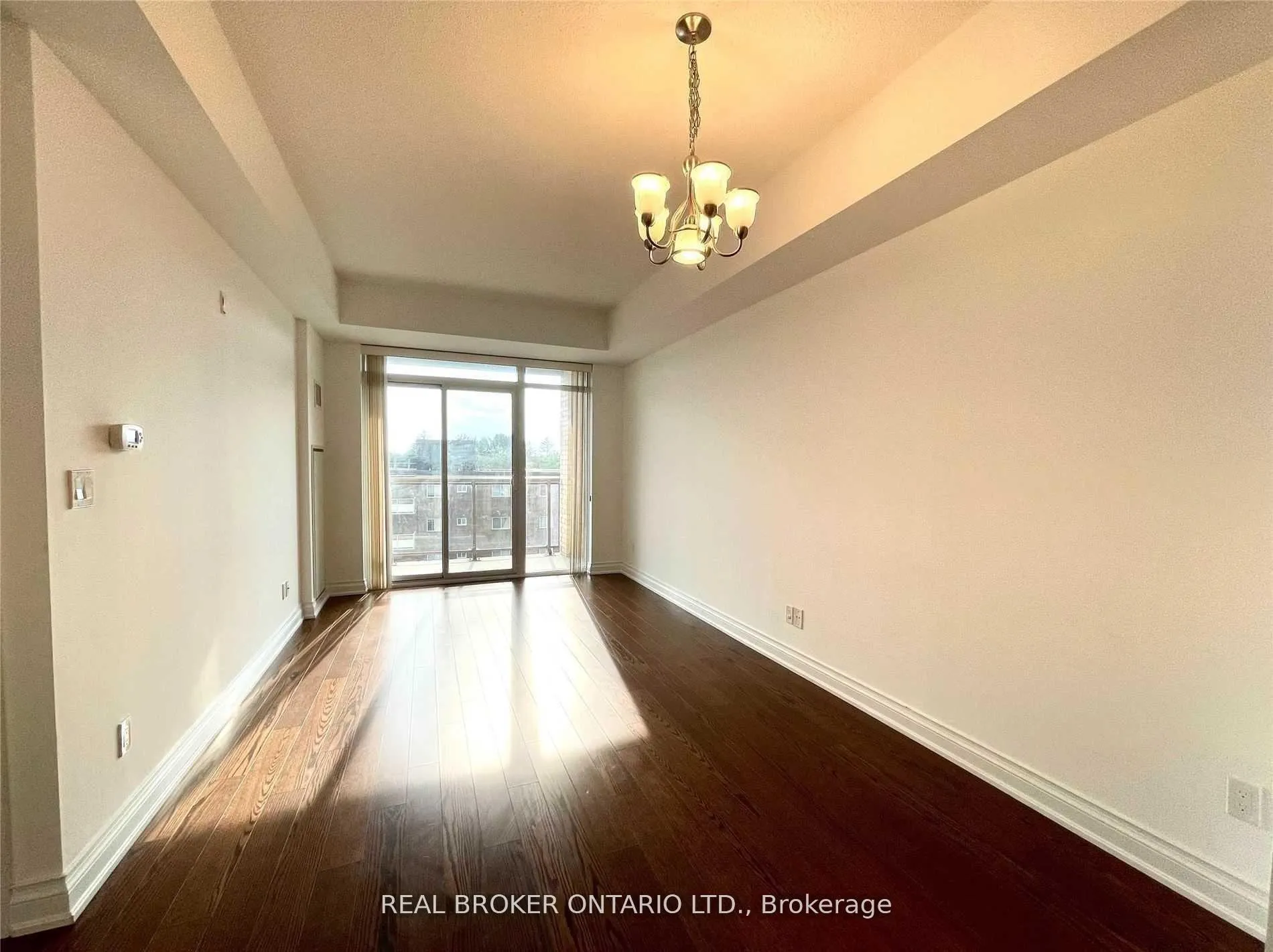 Photo 3 of Unit 404, 68 Main Street N, Markham, Old Markham Village — HOMEH