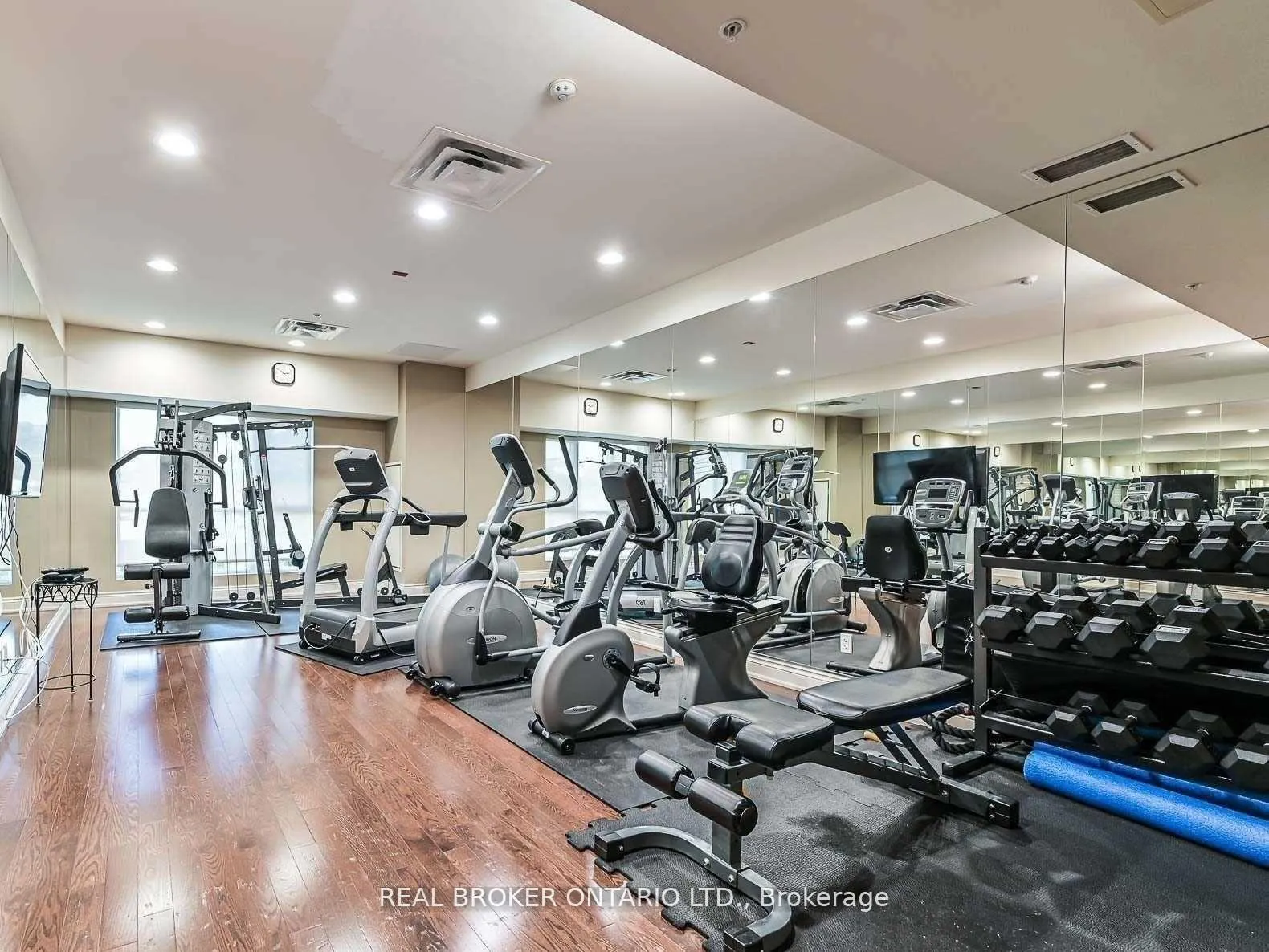 Photo 12 of Unit 404, 68 Main Street N, Markham, Old Markham Village — HOMEH
