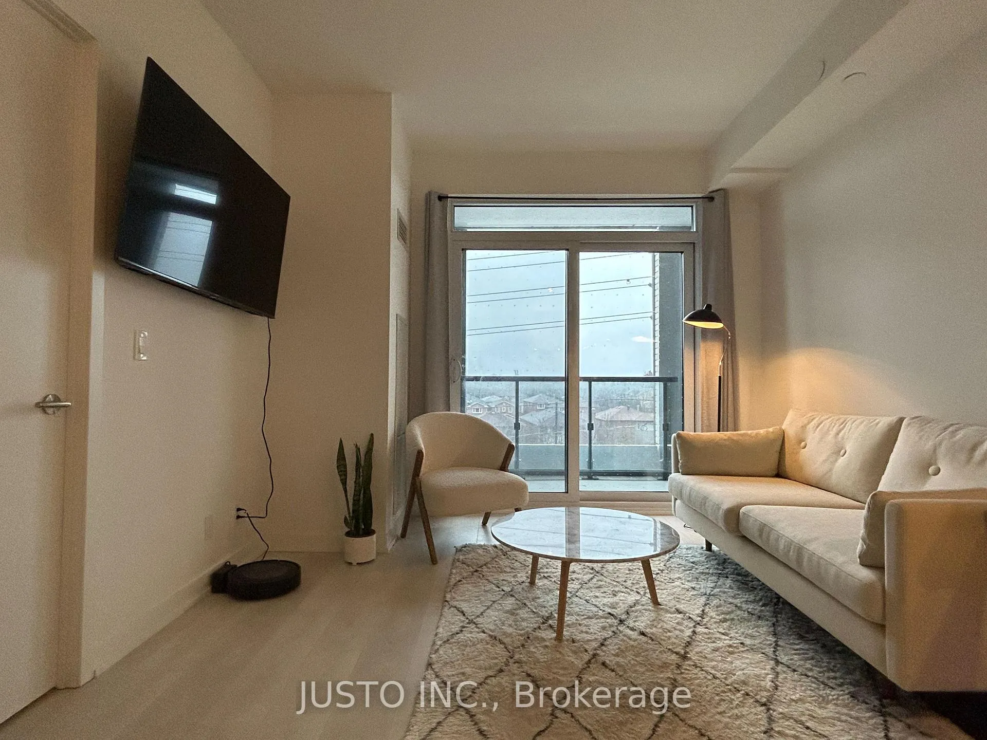 Photo 2 of Unit 409, 7950 Bathurst Street, Vaughan, Beverley Glen — HOMEH