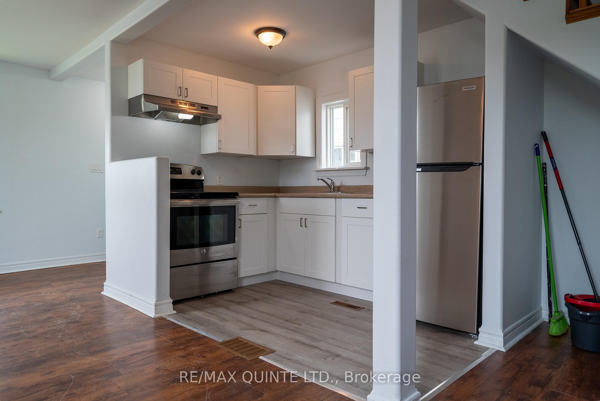 Photo 7 of 82 Moira Street E, Belleville, Belleville Ward — HOMEH